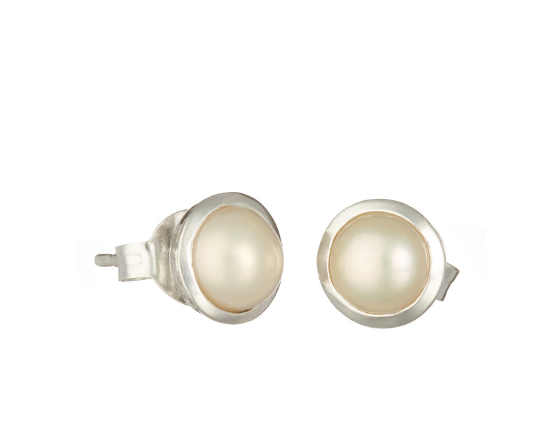 Pearl and Silver Studs.