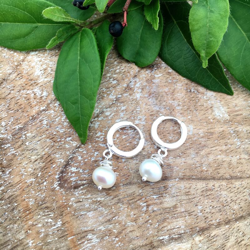 Elegant Ivory Pearls And Silver Drop Earrings